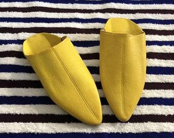MOROCCAN LEATHER SLIPPERS