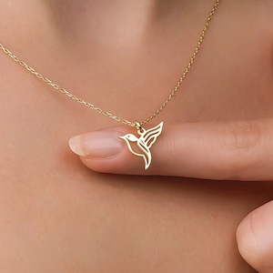 Tiny Hummingbird Necklace • 14k Solid Gold Hummingbird Pendant • Hummingbird Charm • Dainty Rose Gold Chain • Unique Gift for Her