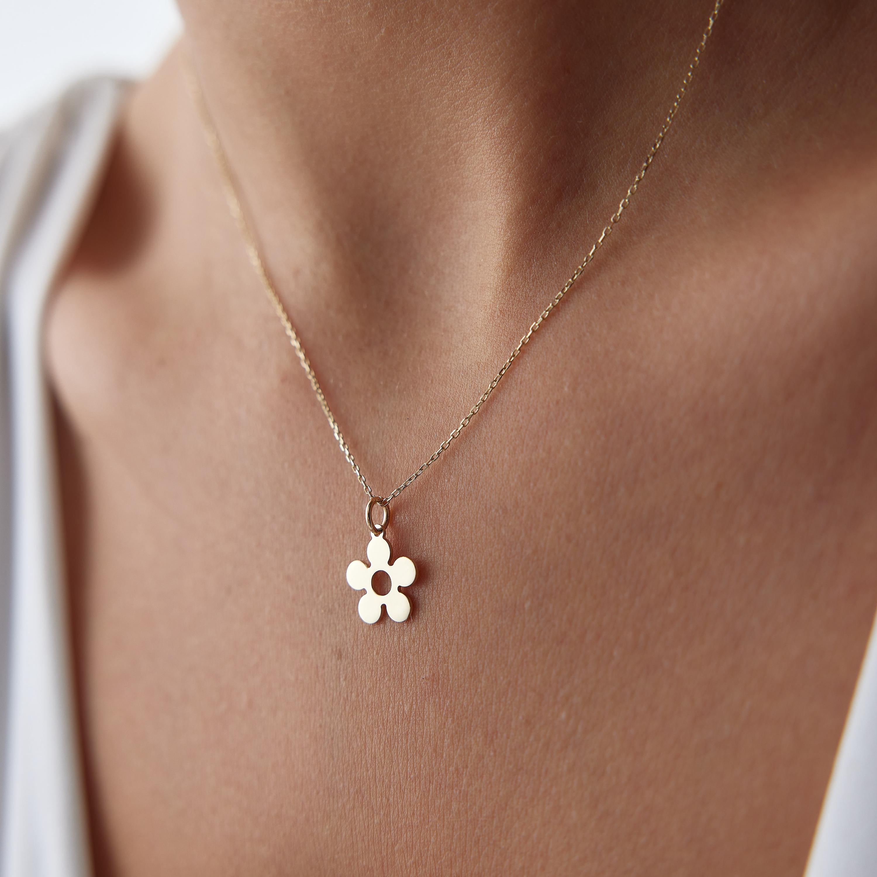 ネックレス・ペンダント Nature Daisy Necklace (2 color) 14K Gold Daisy Necklace • Gold Flower Pendant • Tiny Nature