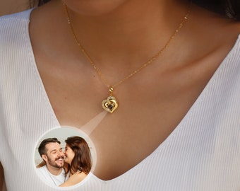 Customized Heart Photo Projection Necklace • Love Heart Projection Necklace • Memorial Pendant • Gift for Mum • Christmas Gifts for Her