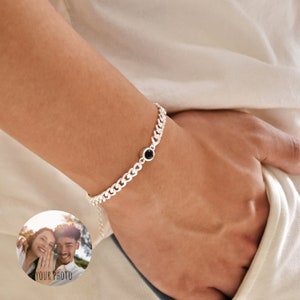 Pulsera de proyección de fotos Cadena de bordillo Pulsera personalizada unisex ajustable Pulsera de novio Regalo para ella Pulsera de pareja imagen 1