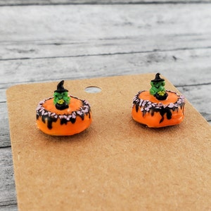 Halloween Frog Cake Studs