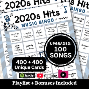 Pu&ograve; includere: Carte di bingo musicale con il titolo "2020s Hits Music Bingo". Le carte presentano titoli di canzoni e nomi di artisti. Le carte includono anche il testo "Upgraded: 100 Songs" e "400 + 400 Unique Cards."