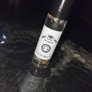 Full Pink Moon Roll On Oil 10 ml essential oil blend