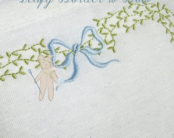 Leafy Border with Bow, 4 sizes included, Embroidery Machine Digital File
