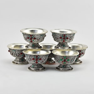 Fine Quality Hand Carved Silver Plated Copper Alloy Tibetan Buddhist Ritual Ceremonial Seven Offering Bowls Tings Set from Patan, Nepal