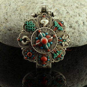 Beautiful Quality Eight Auspicious Symbols Ashtamangala Silver Tibetan Ritual Hand Made Ghau Pendant Prayer Box from Patan, Nepal