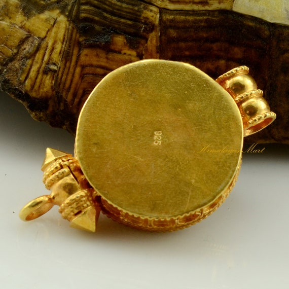 ネパール、パタン産、手作り仏教チベット金メッキビシュワ