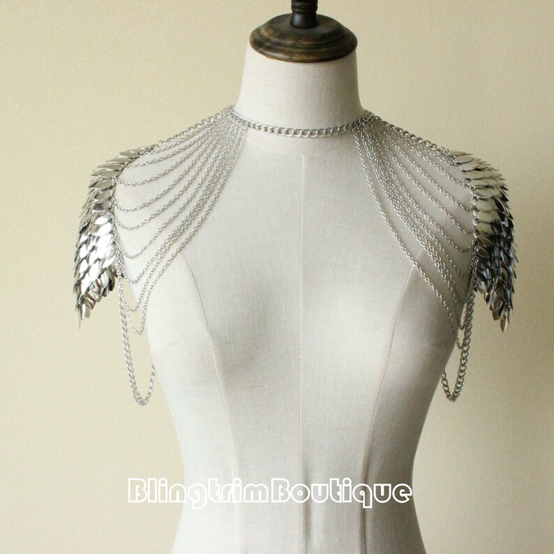 ScaleMail Chain mail Mantle Dragon Scale Scalemails Cosplay Shoulder Piece Shoulder Pauldrons Scalemaille Armour spaulder pauldron epaulette Silver