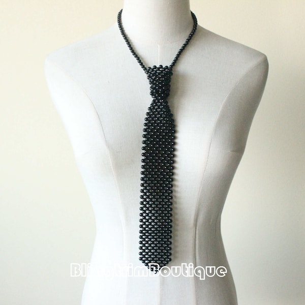 Black Pearl Neck Tie Necklace Hand Beaded Ladies Pearl jewelry Neck Tie Necklace Faux Gentlemans Necktie Awesome Holiday Gift