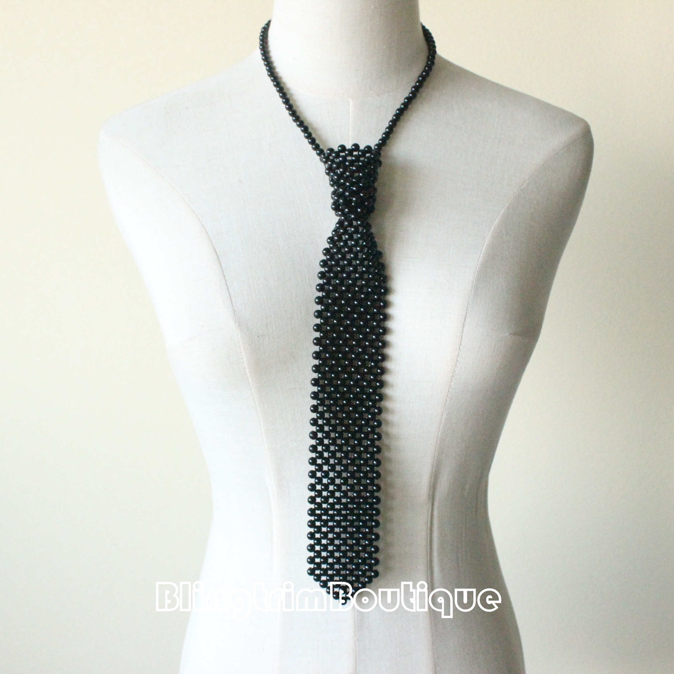 Pearl tie hotsell necklace