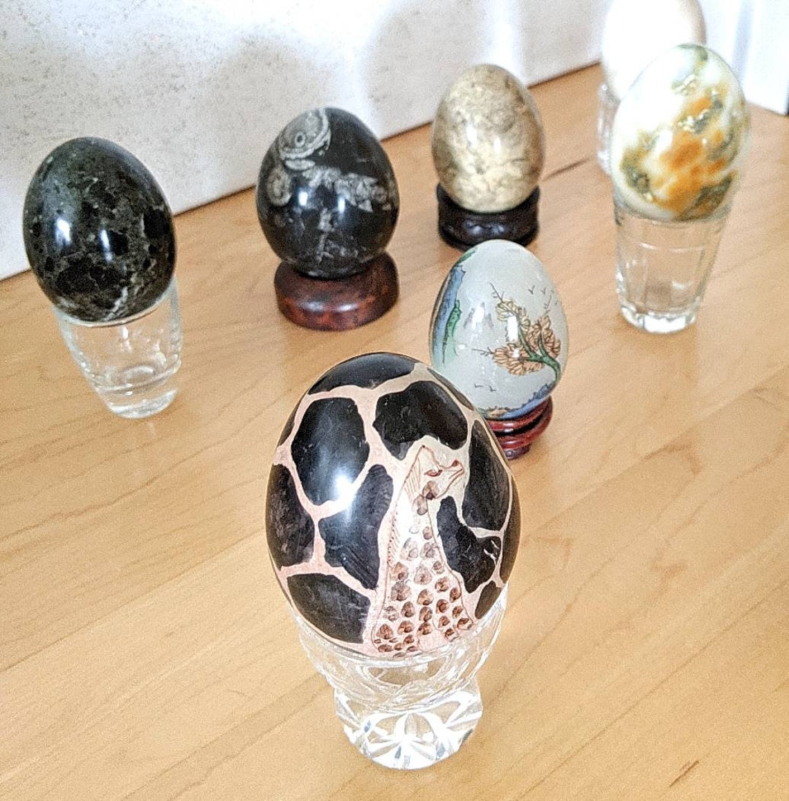 Lot of 9 decorative semi precious stone egg. All on great Etsy