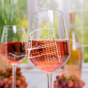 Virginia Beach Wine Glass, VA Wine Glass Gift, Engraved City Map Glass, Virginia Gift, Housewarming Gift for Her, Wine Gift, Mother&#39;s Day