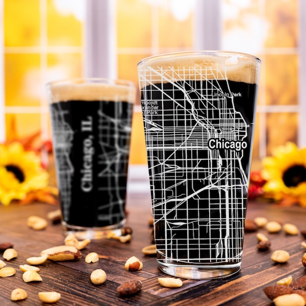 Chicago Pint Glass, Chicago IL Pint Glass Gift, Engraved City Map Glass, Chicago Illinois Gift, Housewarming, Gifts for Him, Fathers Day