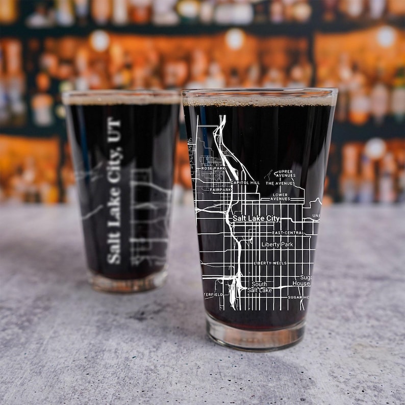 HometownGiftsCo City Map Pint Glass - Thumbnail 4