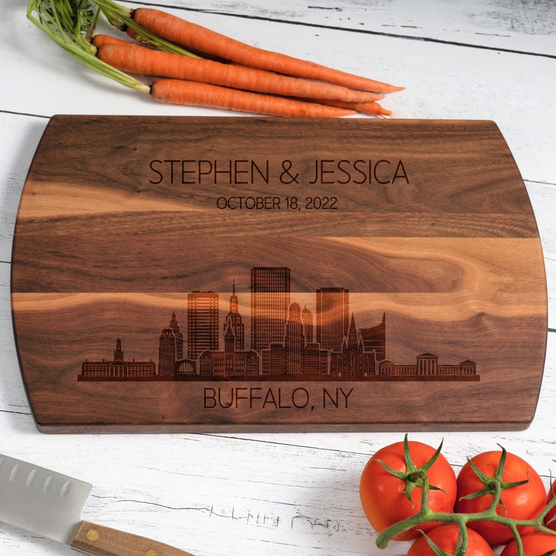 Buffalo Skyline Cutting Board, New York Skyline Gift, Real Estate Closing, Housewarming Gift, Buffalo NY, Personalized Cutting Board