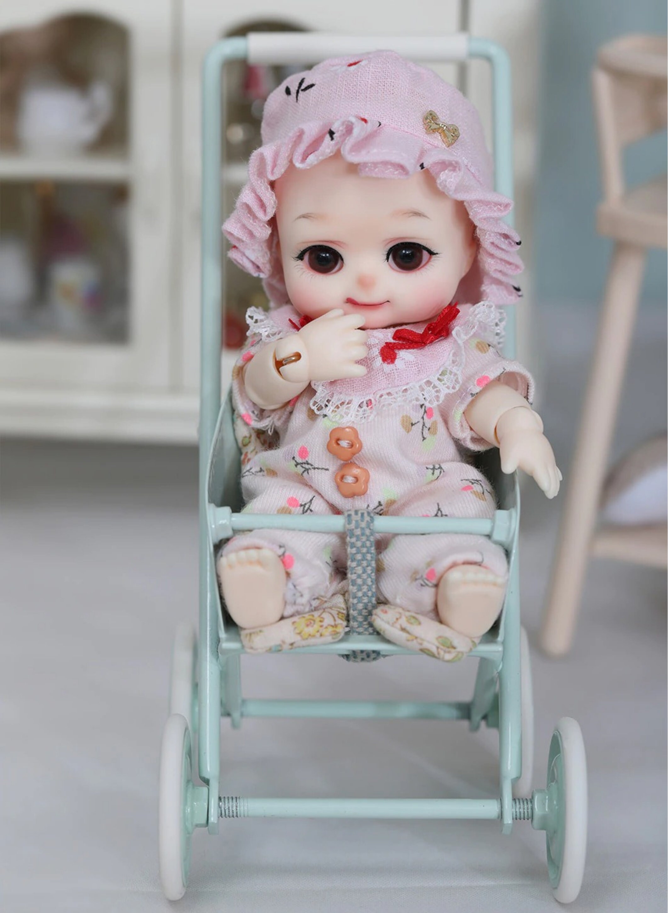 赤ちゃん　球体関節人形　bjd Amazon | KAKAA BJDドール フルセット 1/8 球体関節人形 16cm SD