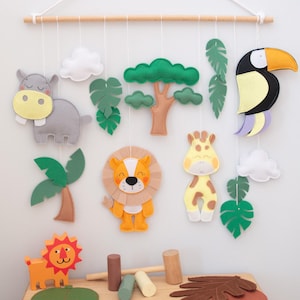 Felt Safari Animals Wall Hanging: Personalized Nursery Decor