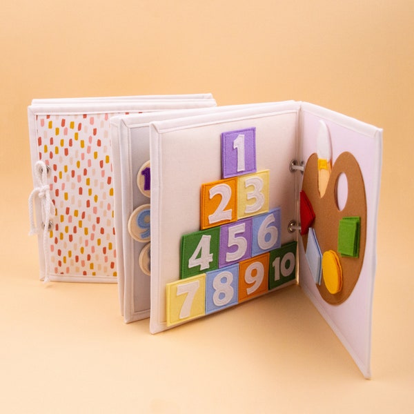 Libro tranquillo, libro in feltro silenzioso personalizzato per i più piccoli, libro per bambini morbido, libro occupato in feltro