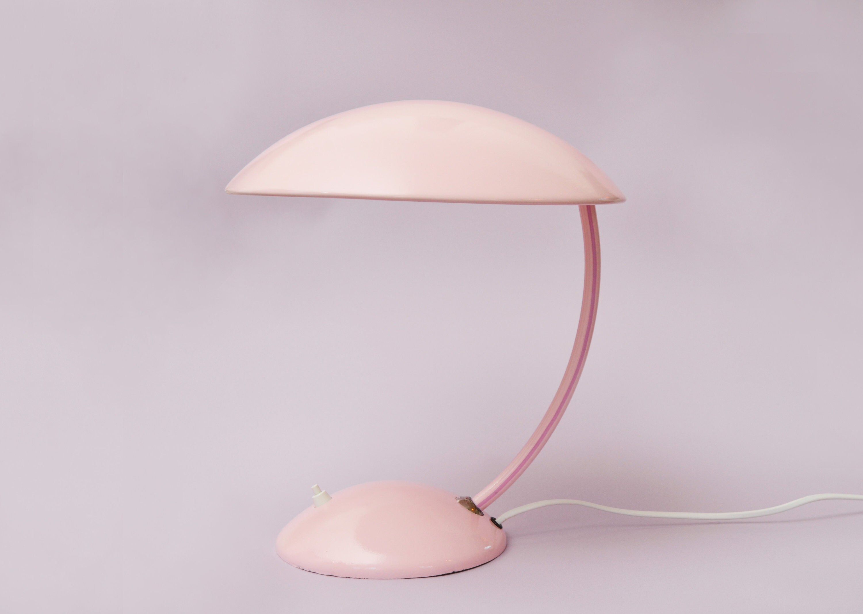 Vintage pink table lamp deals