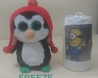 Ty Beanie Boos the 6&quot; FREEZE black penguin w red knit winter hat / New with Swing Tag.