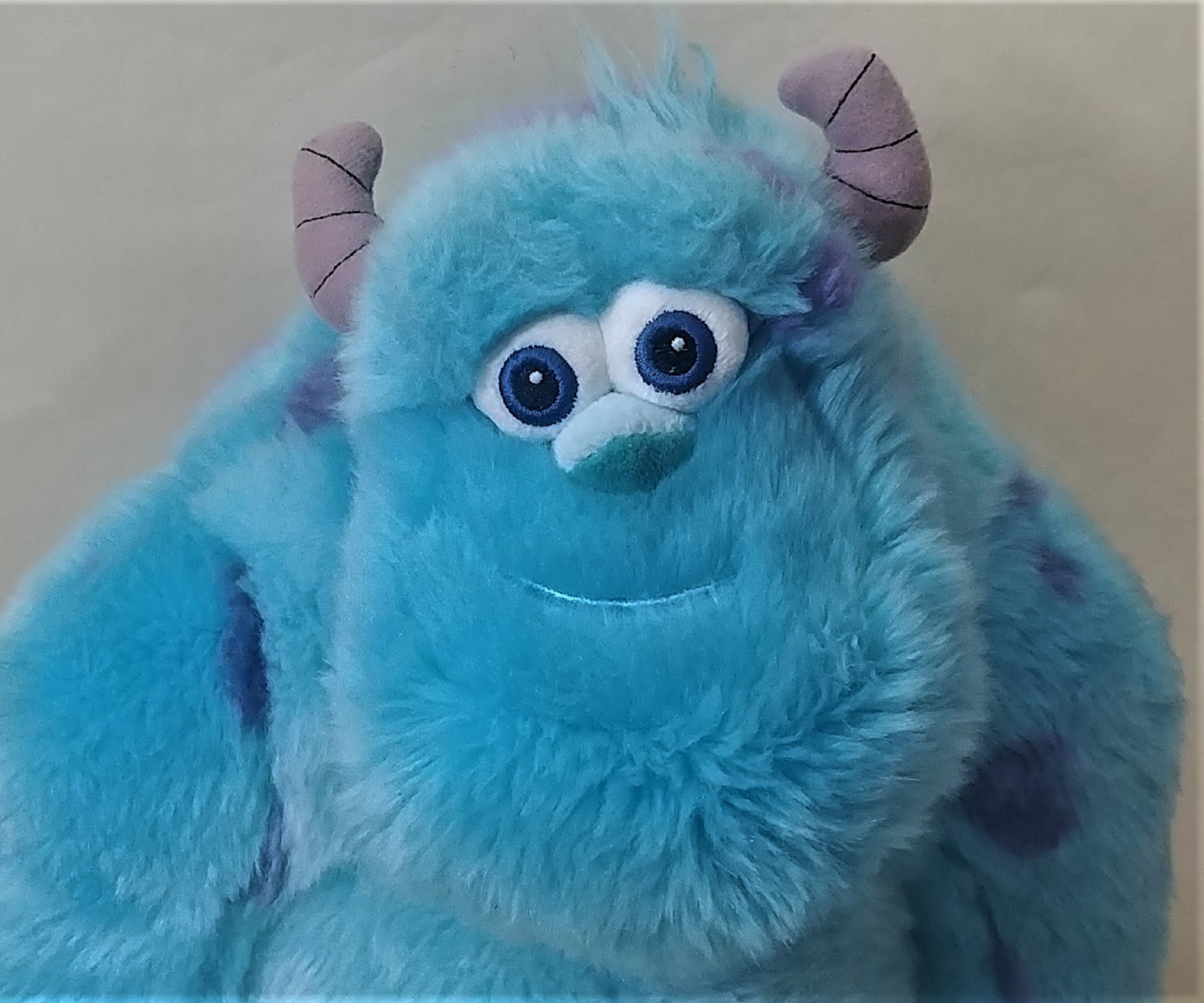 ぬいぐるみ: 16 インチ ディズニー ピクサー モンスターズインク ぬいぐるみ: 16 インチ ディズニー ピクサー モンスターズインク