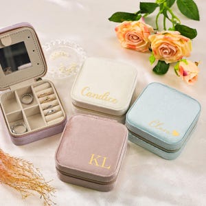 Personalisierte Schmuckschatulle, Hochzeit Gastgeschenke, Samt Schmuckschatulle, Brautjungfer Geschenk, Brautparty, Hochzeitsgeschenk, Schmuckschatulle für Frauen