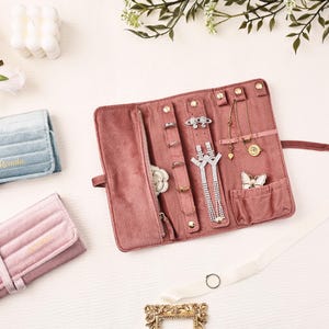 Name Velvet Jewellery Roll, Custom Travel Jewelry Roll, Bridal Party Gifts, Wedding Favors, Birthday Gift, Bridesmaid Proposal, Jewelry Roll