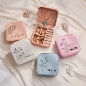 Birth Flower Name Leather Jewelry Box,Custom Travel PU Jewellery Case,Personalized Bridesmaid Gift,Ring Storage Box,Mother&#39;s Day Gift