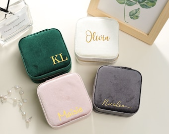 Personalized Velvet Jewelry Box, Gifts for Bridesmaid, Birthday Gifts for Her, Custom Name Travel Jewelry Case, Velvet Jewelry Organizer