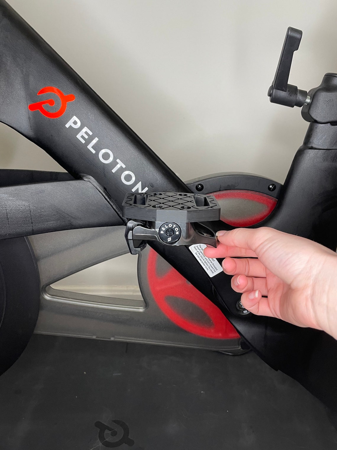 peloton pedals with straps