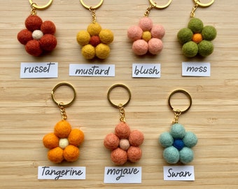 Felt Daisy Keychain, Pom Pom Daisy, Felt Flower Keychain