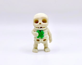 Seasonal Skeleton