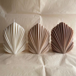 Palm Leaf Candle I Palm Leaf Candle I Coral Candles I Gift I Vegan I Sculpture Candle I Handmade I Premium Candle I