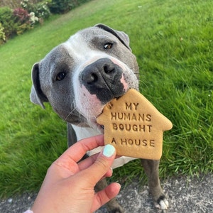 My Humans Bought A House Dog Biscuits - Personalised New Home Gift | New Home Dog Gift | New House | Housewarming Dog Gift