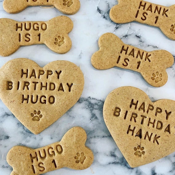 Dog best sale birthday biscuits