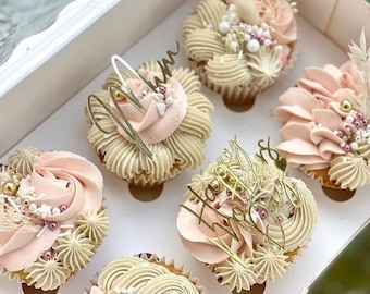 8pcs Gold Mirror 'MUM' Acrylic Cake Toppers - 6 Inch For Mother's Day Cupcakes & Desserts