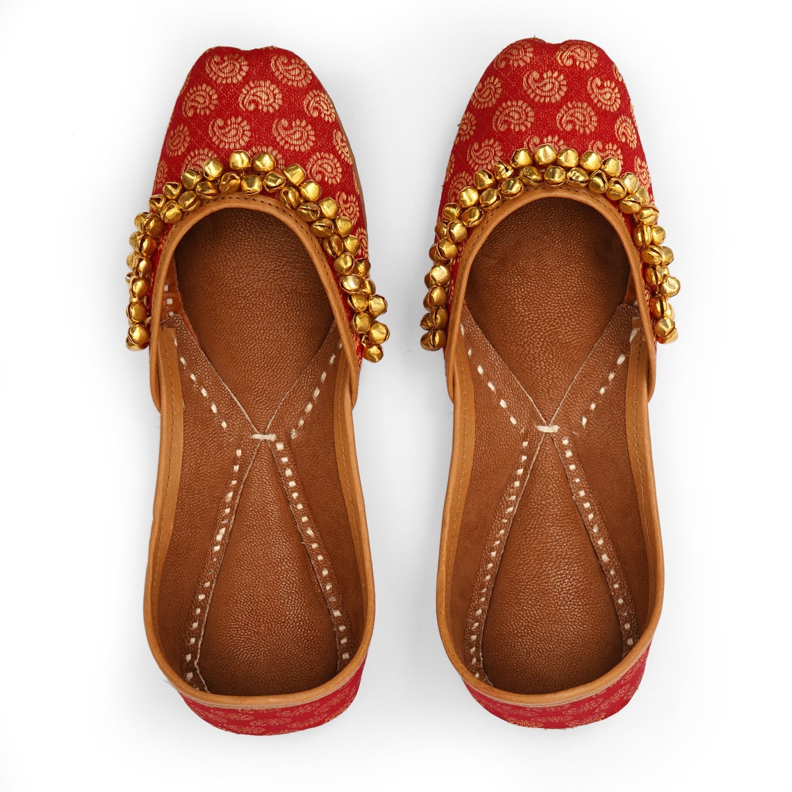 bridal red jutti