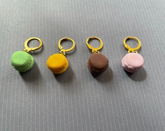 Hand made Macaron stitch marker, progress keeper, steken markeerder charm