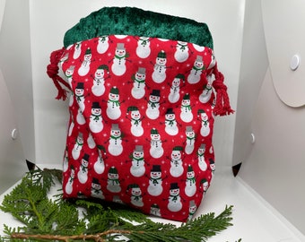 SMALL Christmas  Snowman project  bag knitting crochet crafts