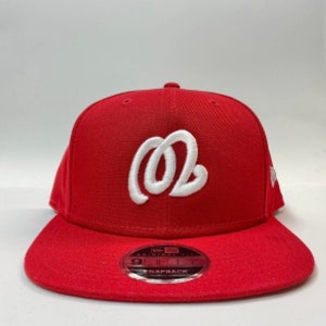 Upside Down &quot;W&quot; Red (white thread)