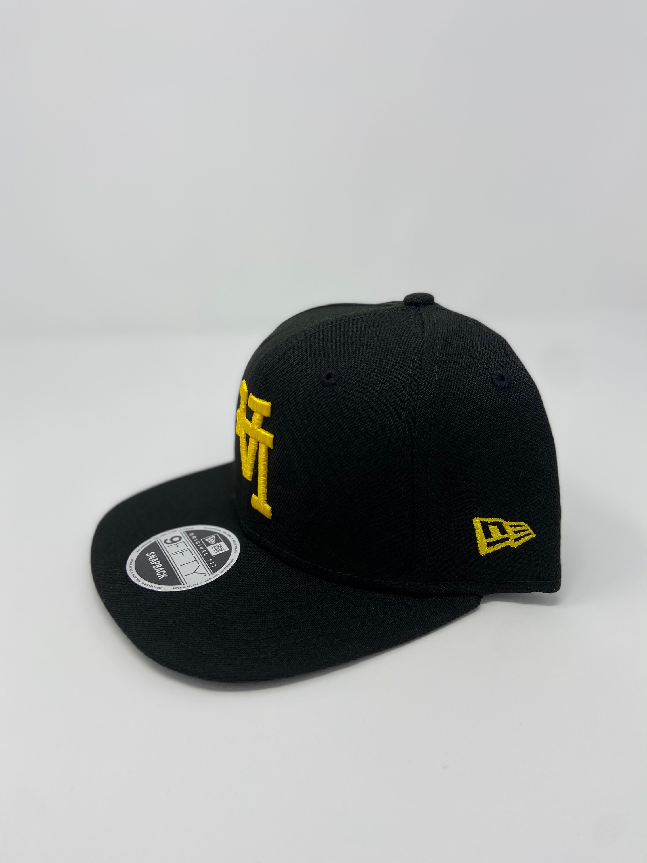 Mondaysuck LA logo cap black × yellow Mondaysuck LA logo cap black × yellow