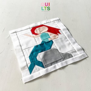 PDF Quilt Block Pattern – Mermaid on Stone – Underwater Quilt