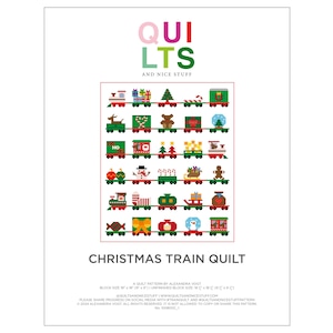 Könnte beinhalten: Ein druckbares PDF-Muster für eine Weihnachtszug-Steppdecke. Das Muster zeigt einen Zug mit verschiedenen weihnachtlichen Wagen, darunter ein Wagen mit einem Schneemann, ein Wagen mit einem Rentier und ein Wagen mit einem Lebkuchenmann. Das Muster wurde von Alexandra Vogt entworfen.