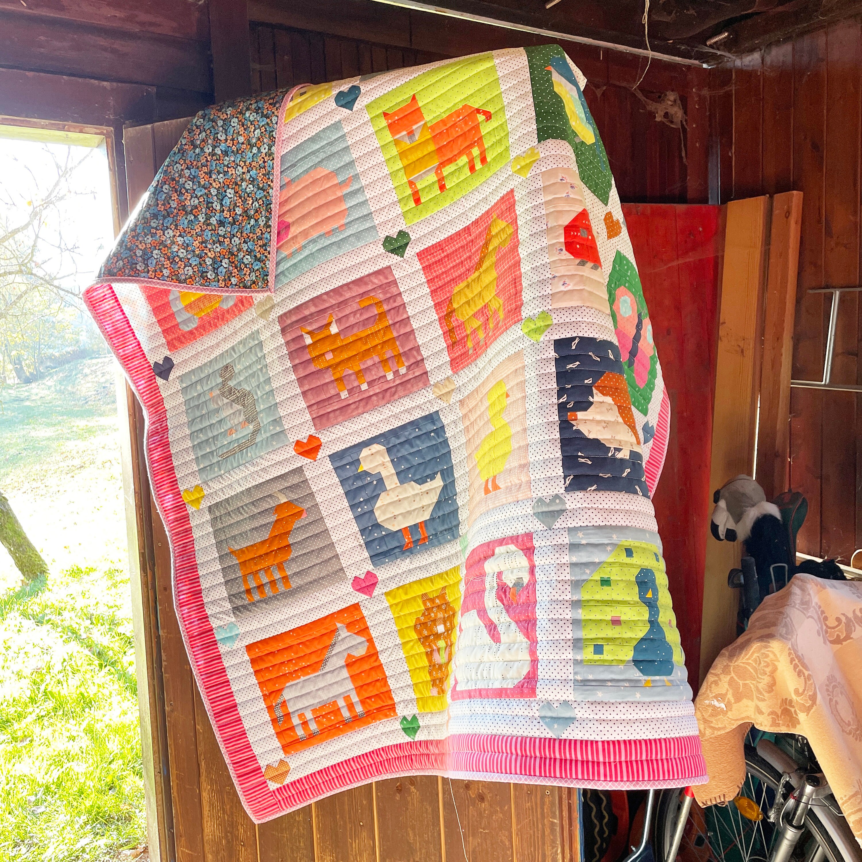 PDFキルトブロックの作り方 – 馬、モダンパッチワーク動物キルト