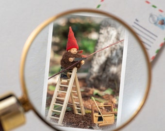 Mini note cards - Little hobbit super gardener - advent calendar fillers - miniature card with envelope - Gardener gifts - party favors