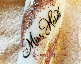 Glitter tumbler/Personalized tumbler