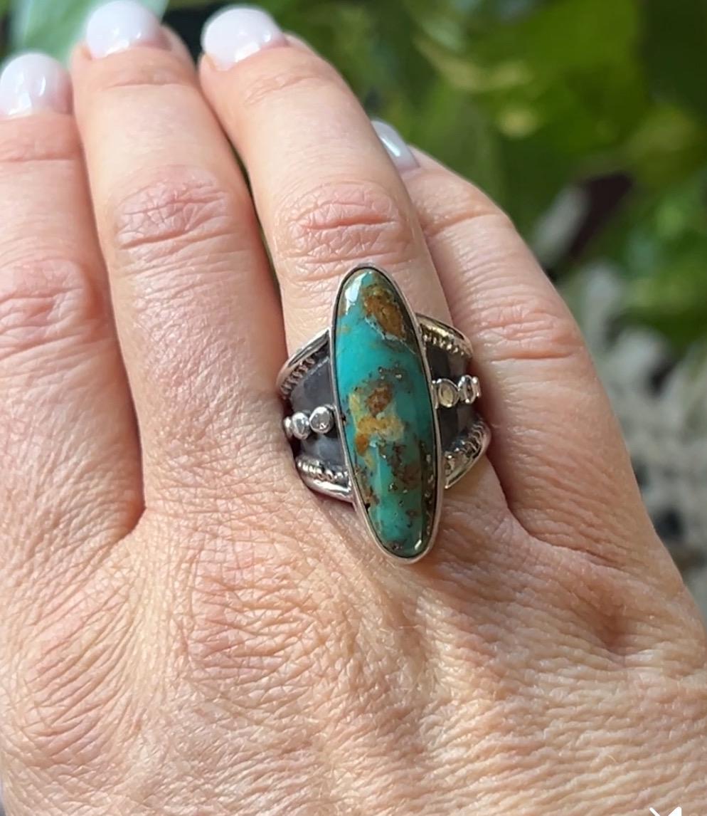 オーバル ロイストン ターコイズ ステートメントリング - 幅広