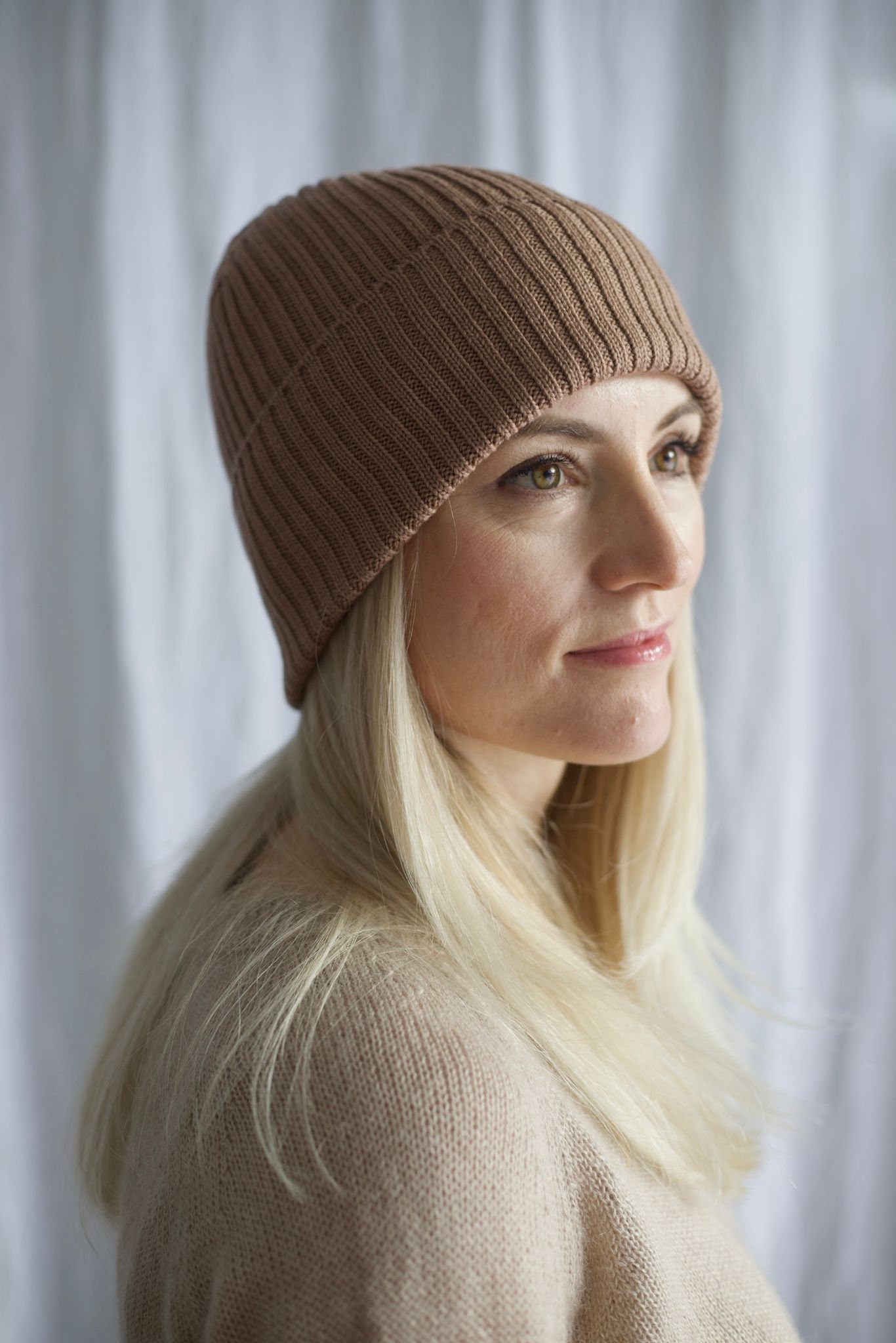 NWT Free People x Loopy Mango 100% Merino Wool Slouchy‎ Beanie Hat Tan/Camel OS NWT Free People x Loopy Mango 100% Merino Wool Slouchy  main image 3