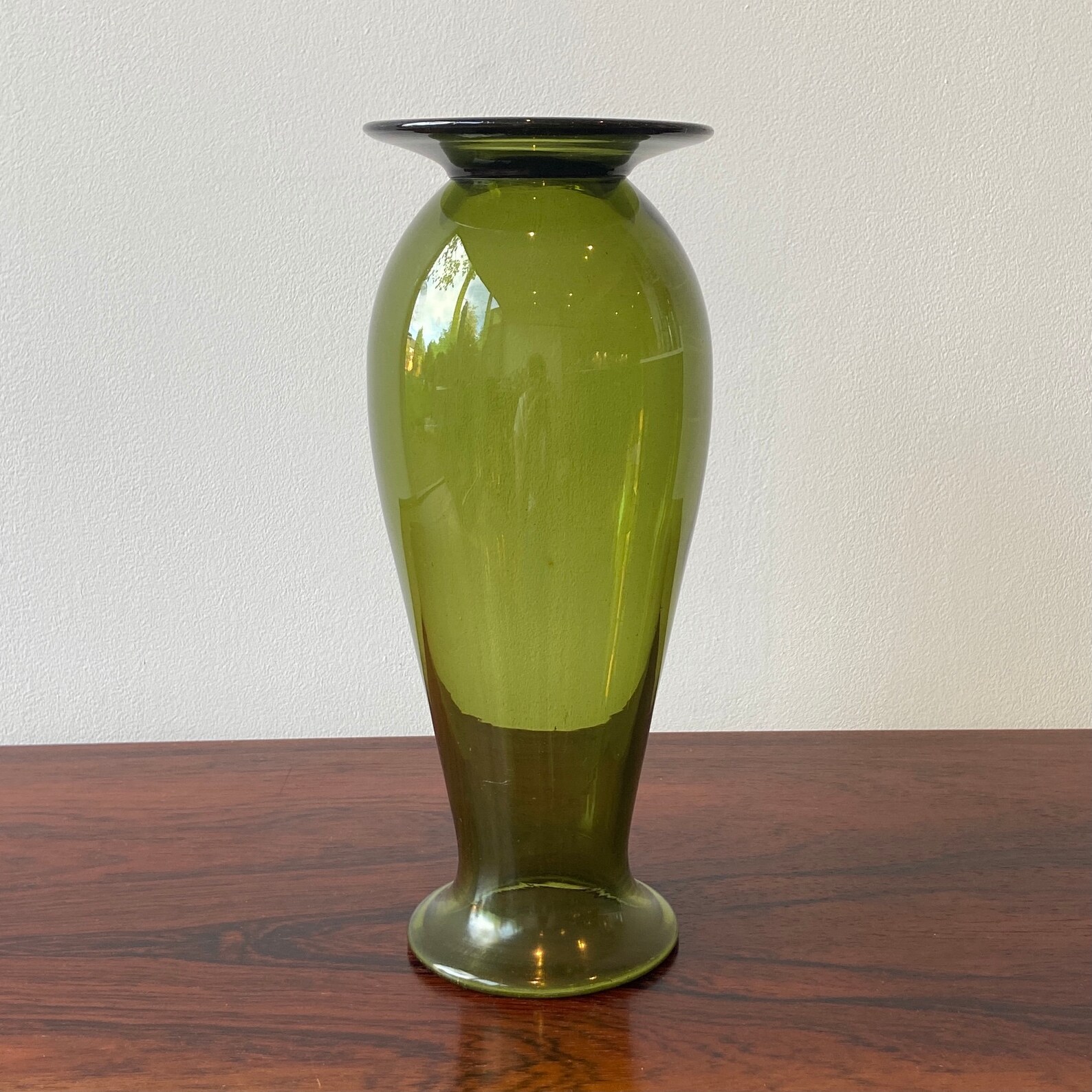 Mid century olive green glass vase vintage homeware Etsy